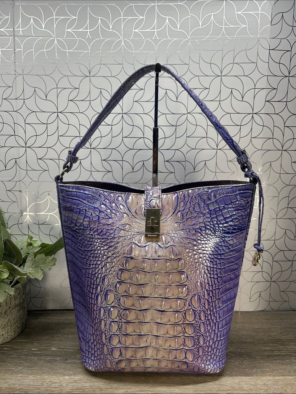 Brahmin Shira Very Peri bucket bag
